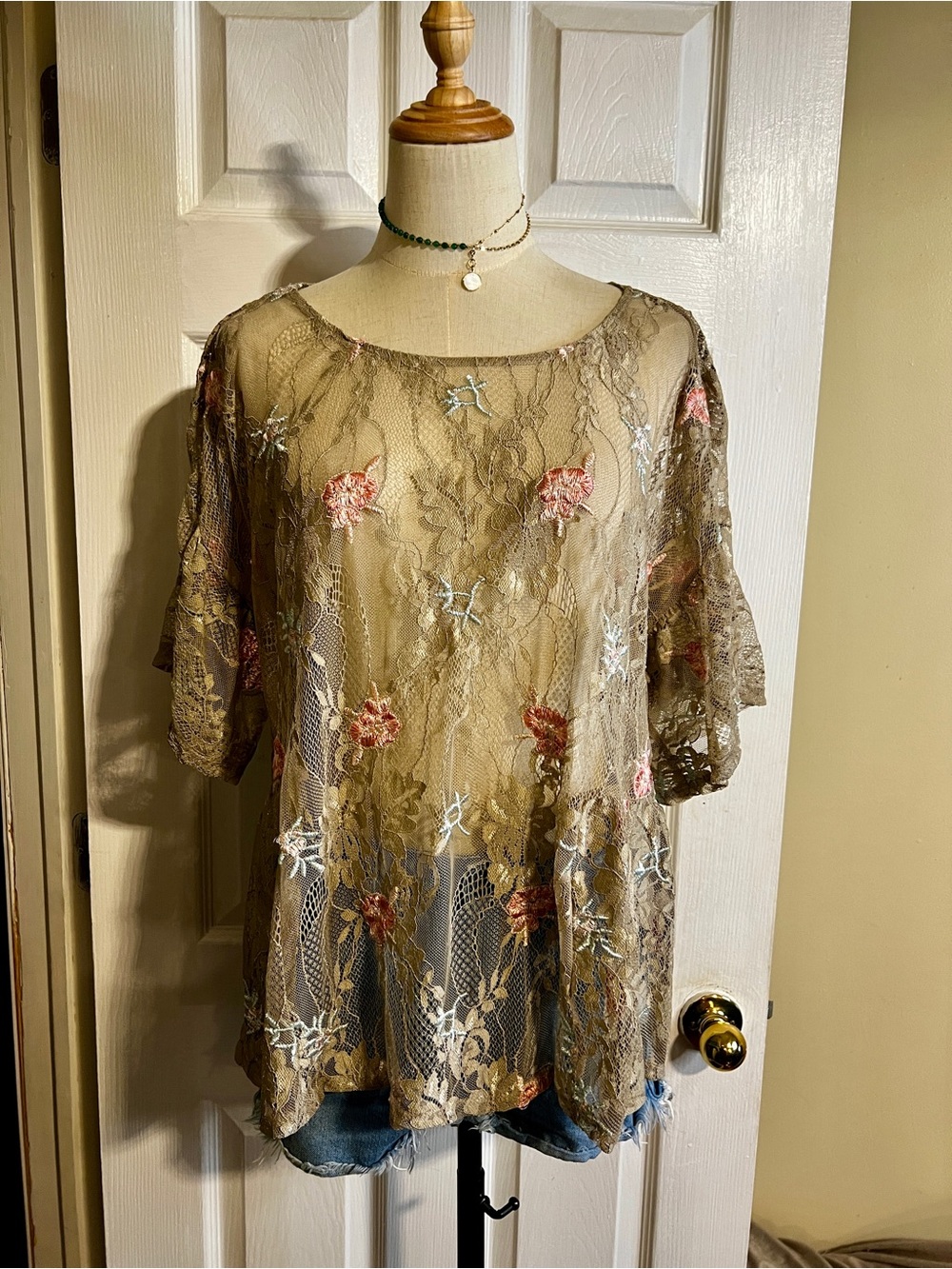 Democracy Wms Taupe Sheer Lace Floral Embroidered Boho Peplum Shabby Chic Top L